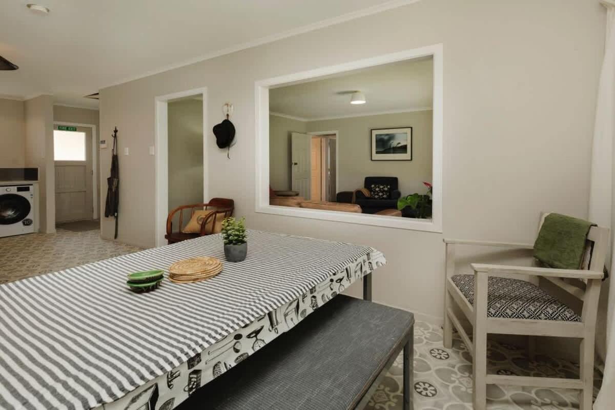 Carrington Central - Townhouse In New Plymouth Cbd Exterior photo